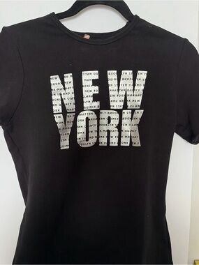 Black 'NEW YORK' Graphic Short Sleeve Tee
